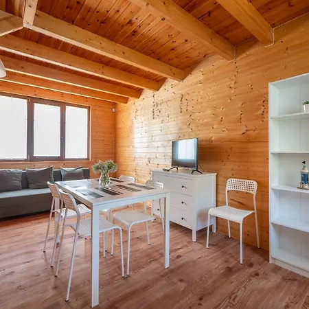 Lodge Lux *